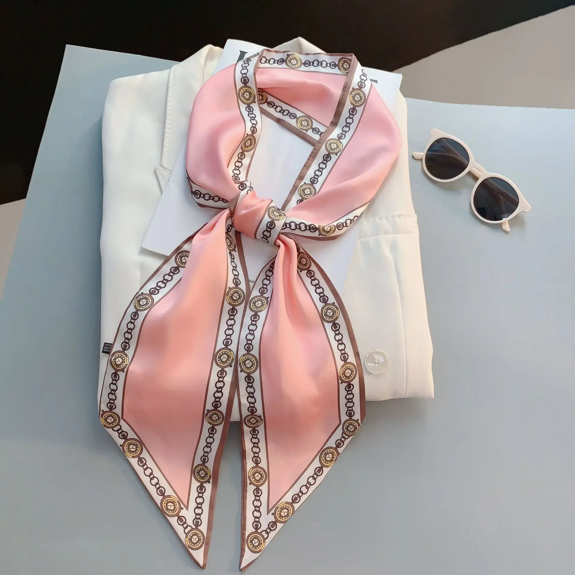 Écharpe fine imprimée à carrea - Luxury Bags Quality avis et prix