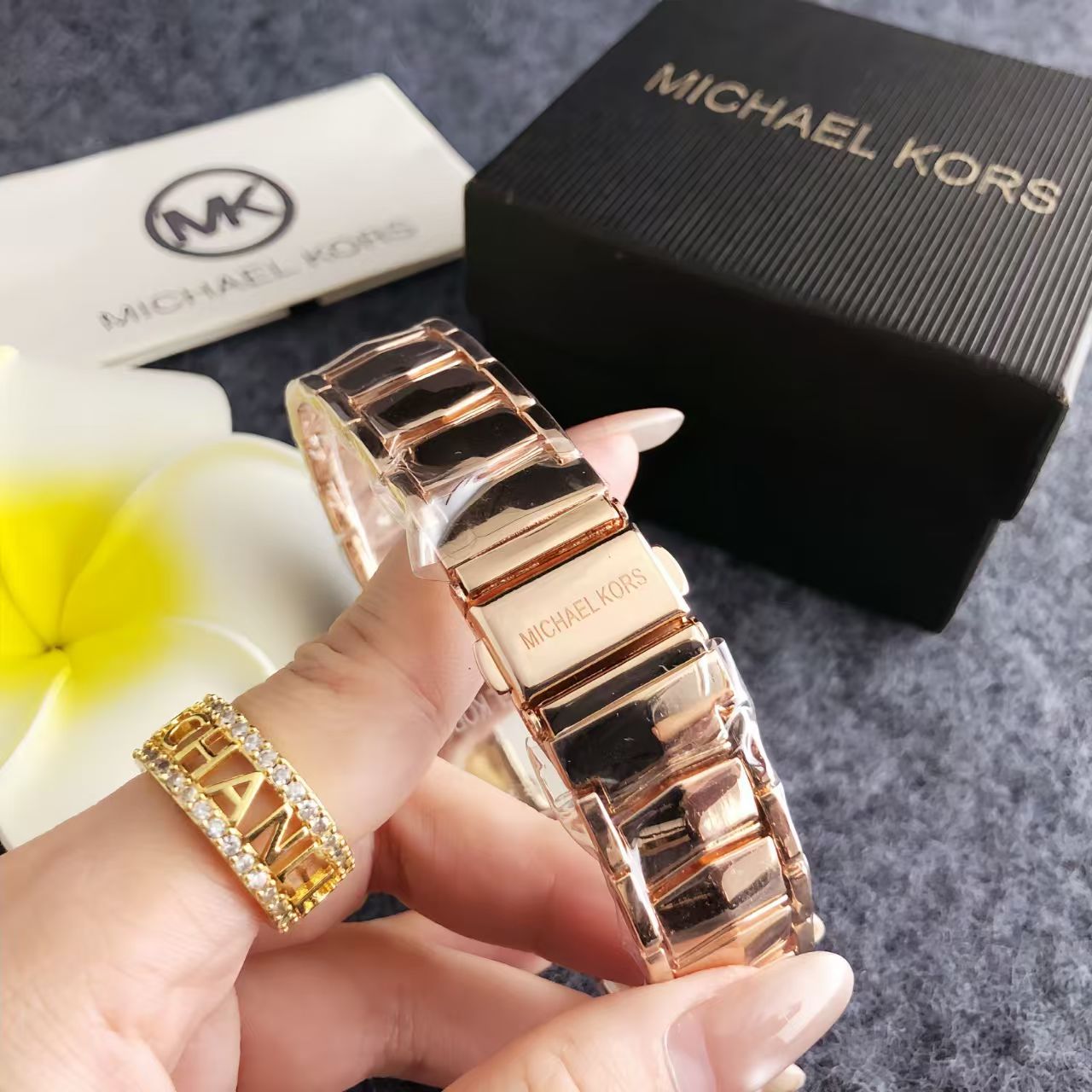 Montre-portefeuille Michael Ko - Luxury Bags Michael Kors avis et prix