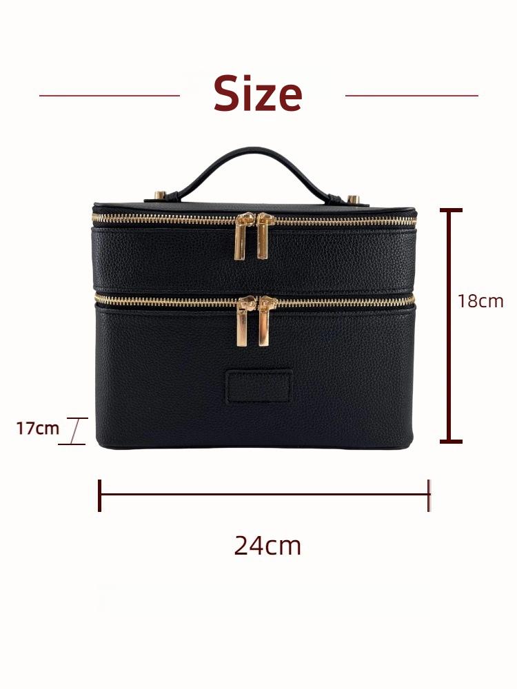 Grande Trousse de Toilette de  - Luxury Bags Quality avis et prix