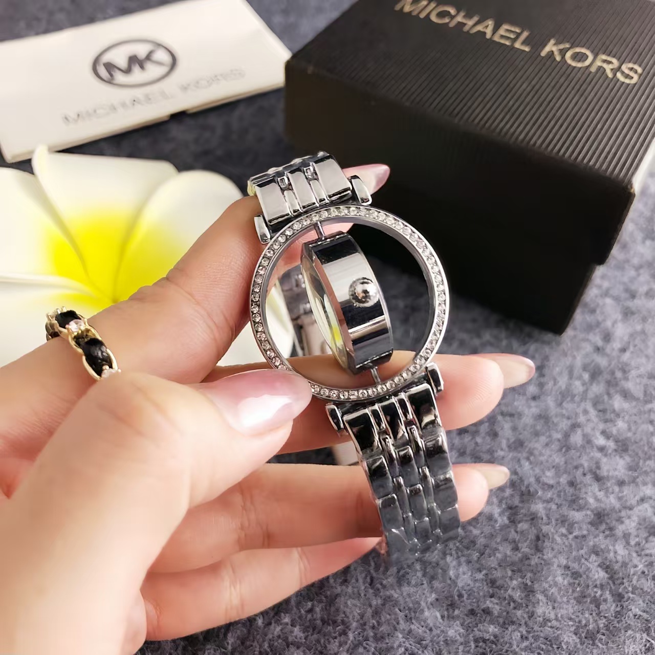 Sac à montre Michael Kors pour - Luxury Bags Michael Kors avis et prix